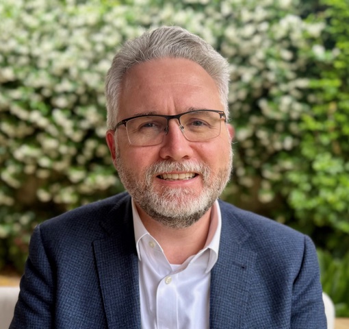 Watch AEVA President James Pickering in conversation with Robert Llewellyn